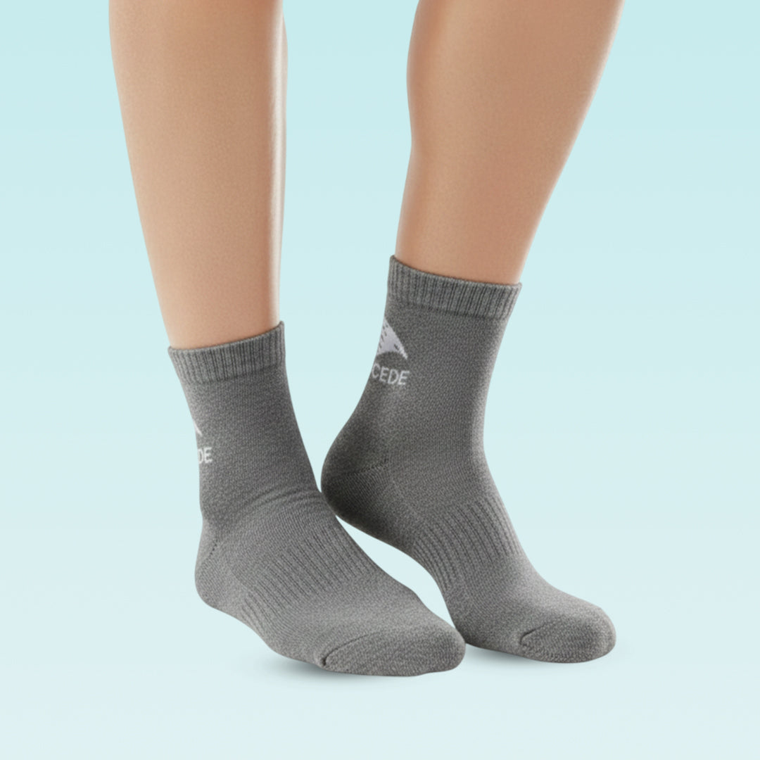 Ultra-Comfort Solid Socks with AirVent Ventilation System