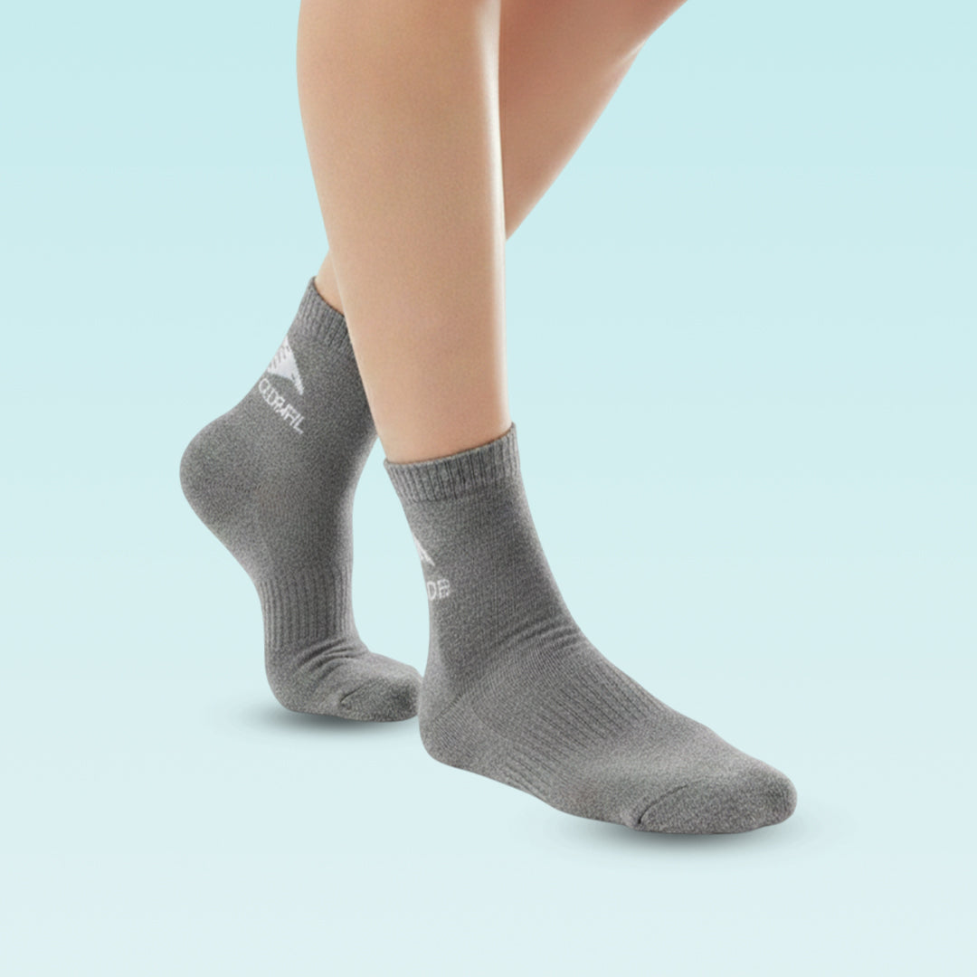 Ultra-Comfort Solid Socks with AirVent Ventilation System