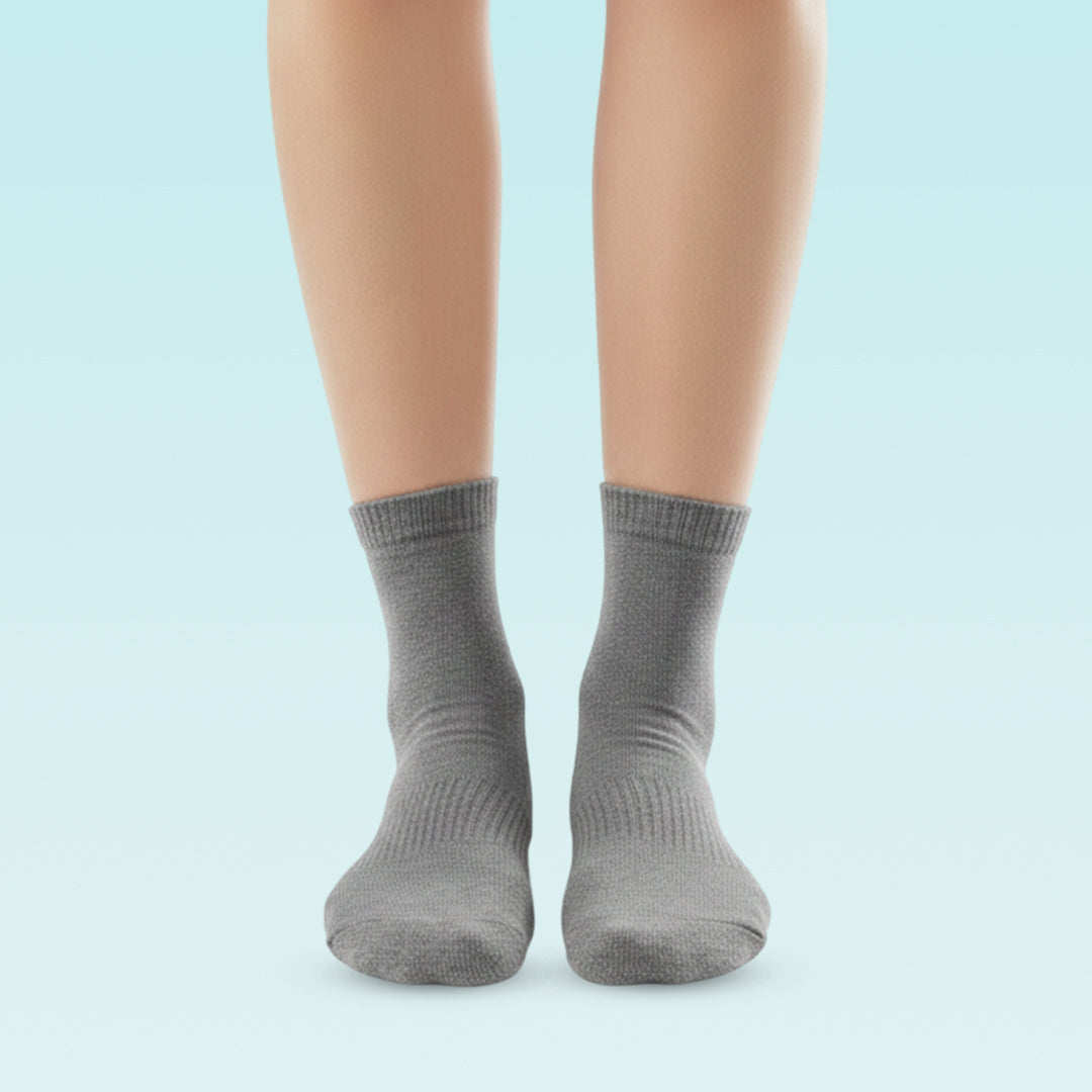Ultra-Comfort Solid Socks with AirVent Ventilation System