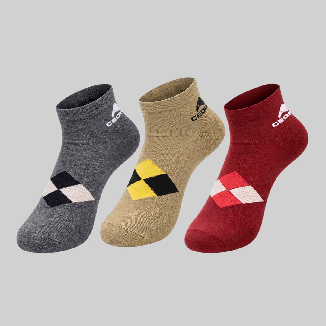 Ultra-Comfort Solid Socks with AirVent Ventilation System