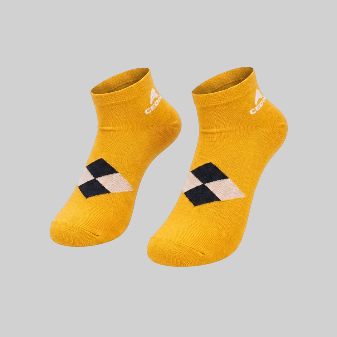 Ultra-Comfort Solid Pack of 3 Socks with AirVent Ventilation System