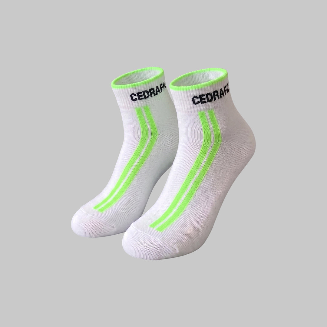 Ultra-Comfort Solid Socks with AirVent Ventilation System