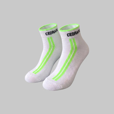 Ultra-Comfort Solid Socks with AirVent Ventilation System