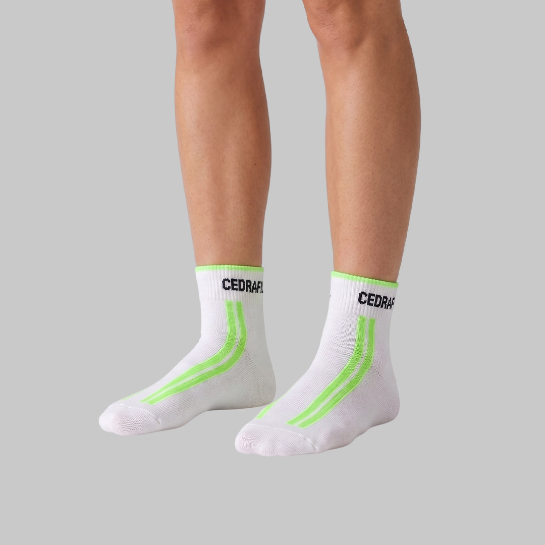 Ultra-Comfort Solid Socks with AirVent Ventilation System