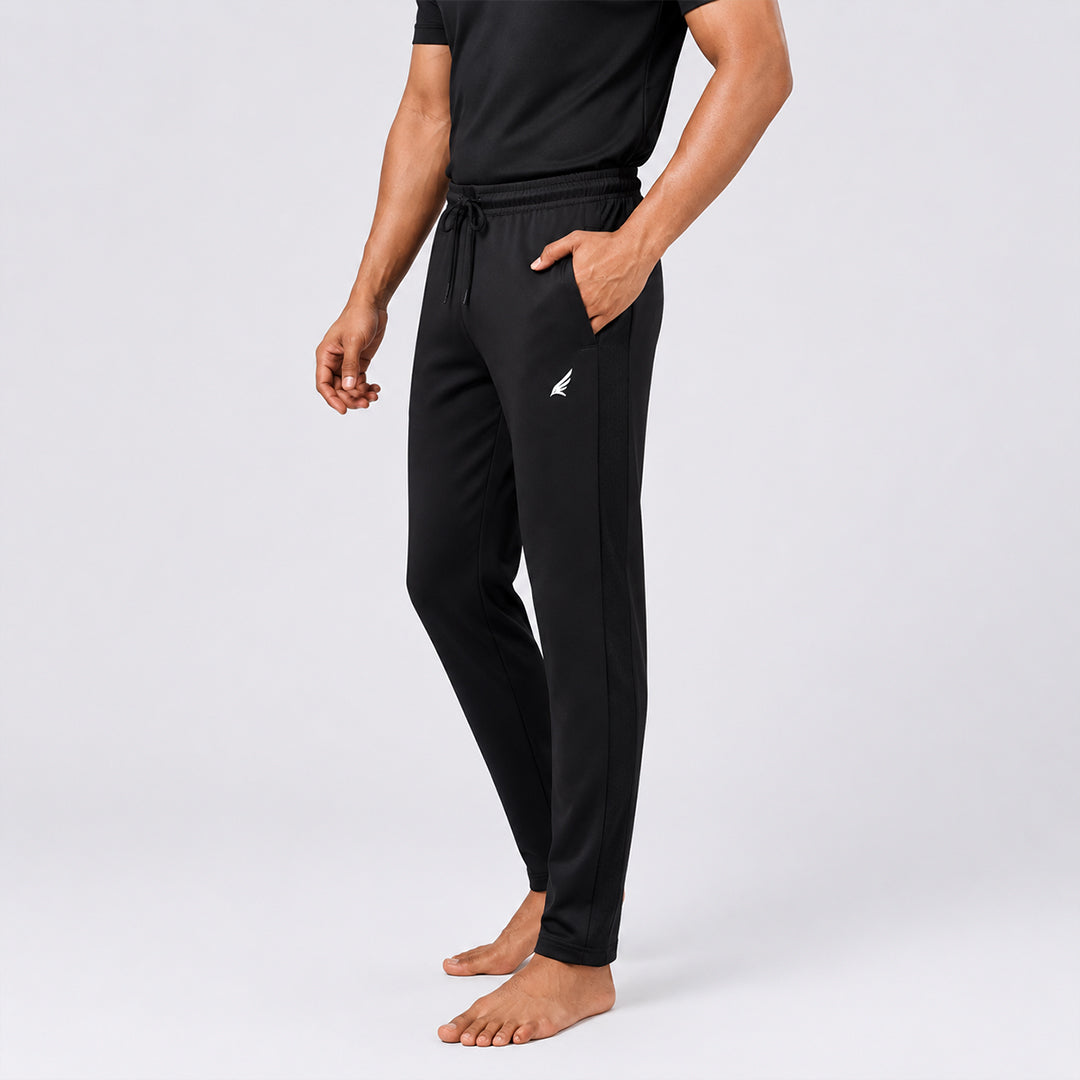 Men Solid Slim Fit Trackpants
