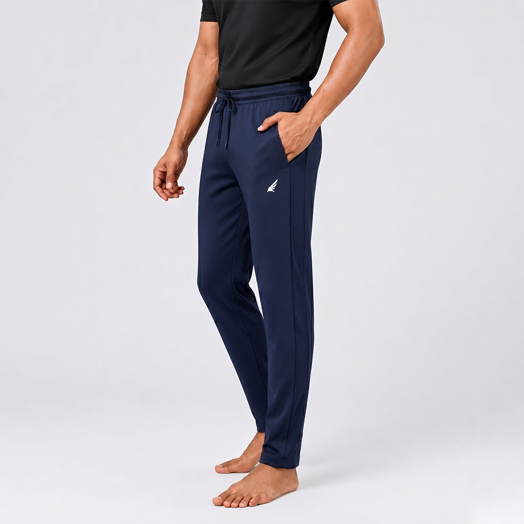 Men Solid Slim Fit Trackpants