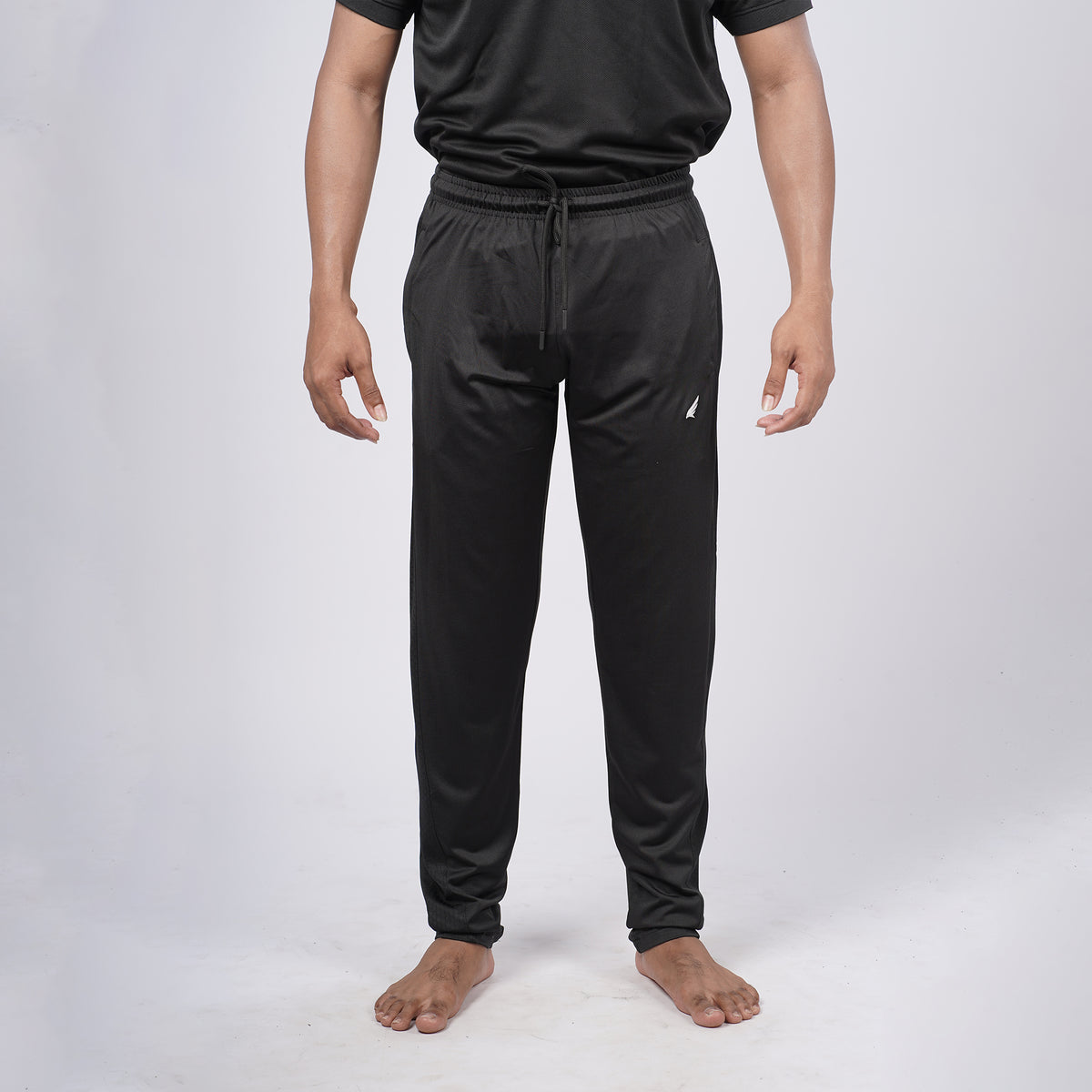 Men Solid Slim Fit Trackpants