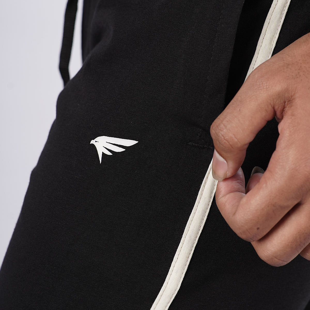 Men Solid Regular Fit Cotton Trackpants