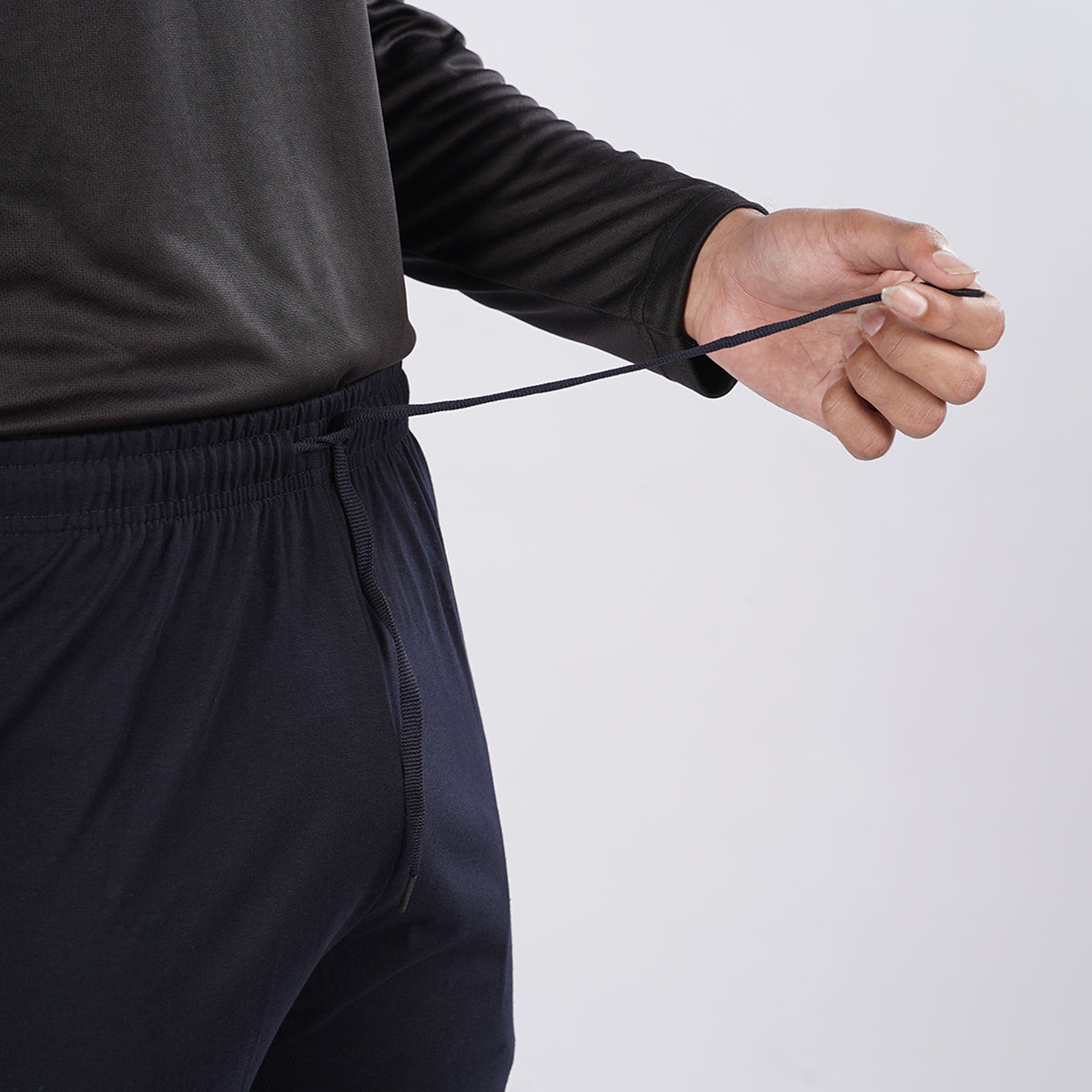 Men Solid Regular Fit Cotton Trackpants