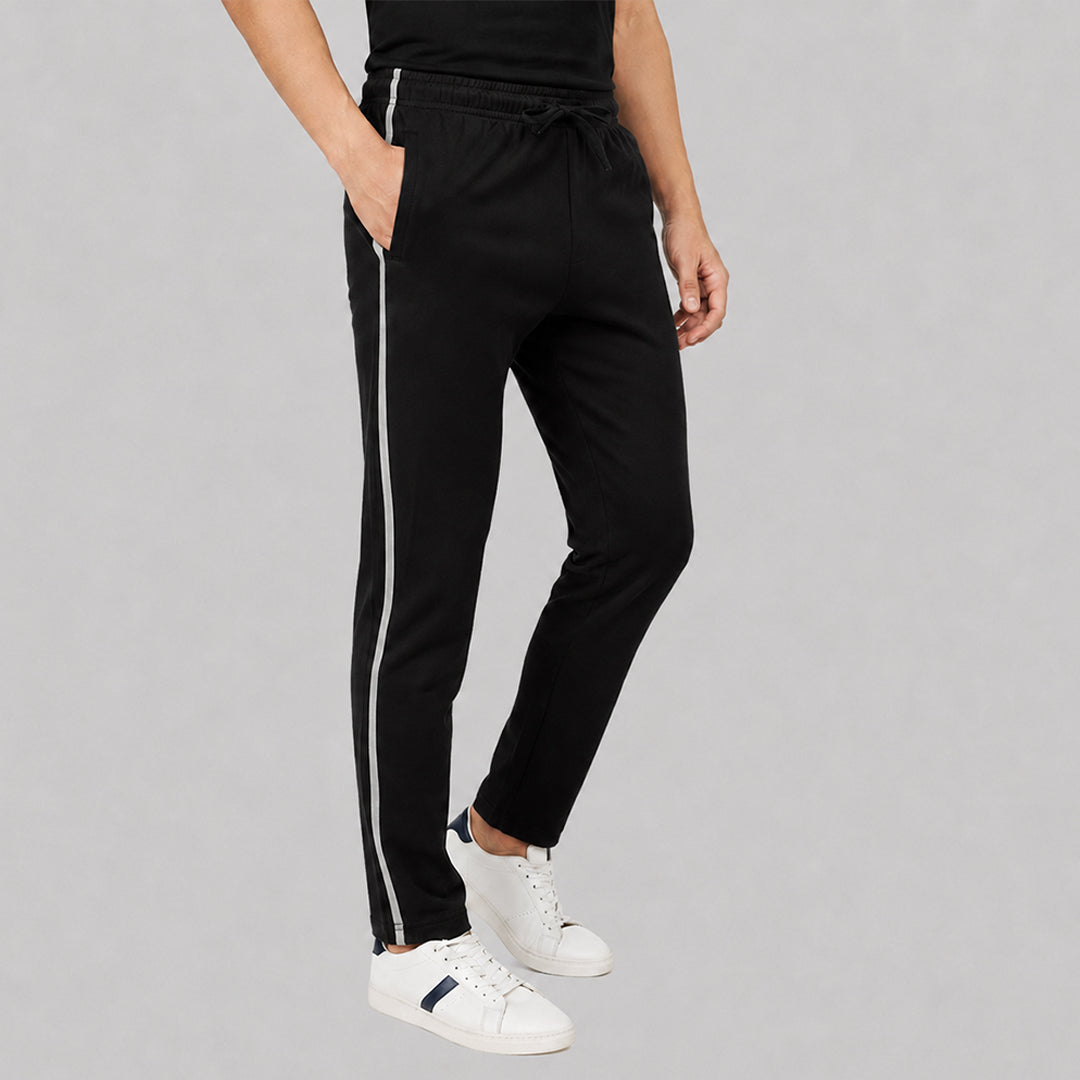 Men Solid Regular Fit Cotton Trackpants