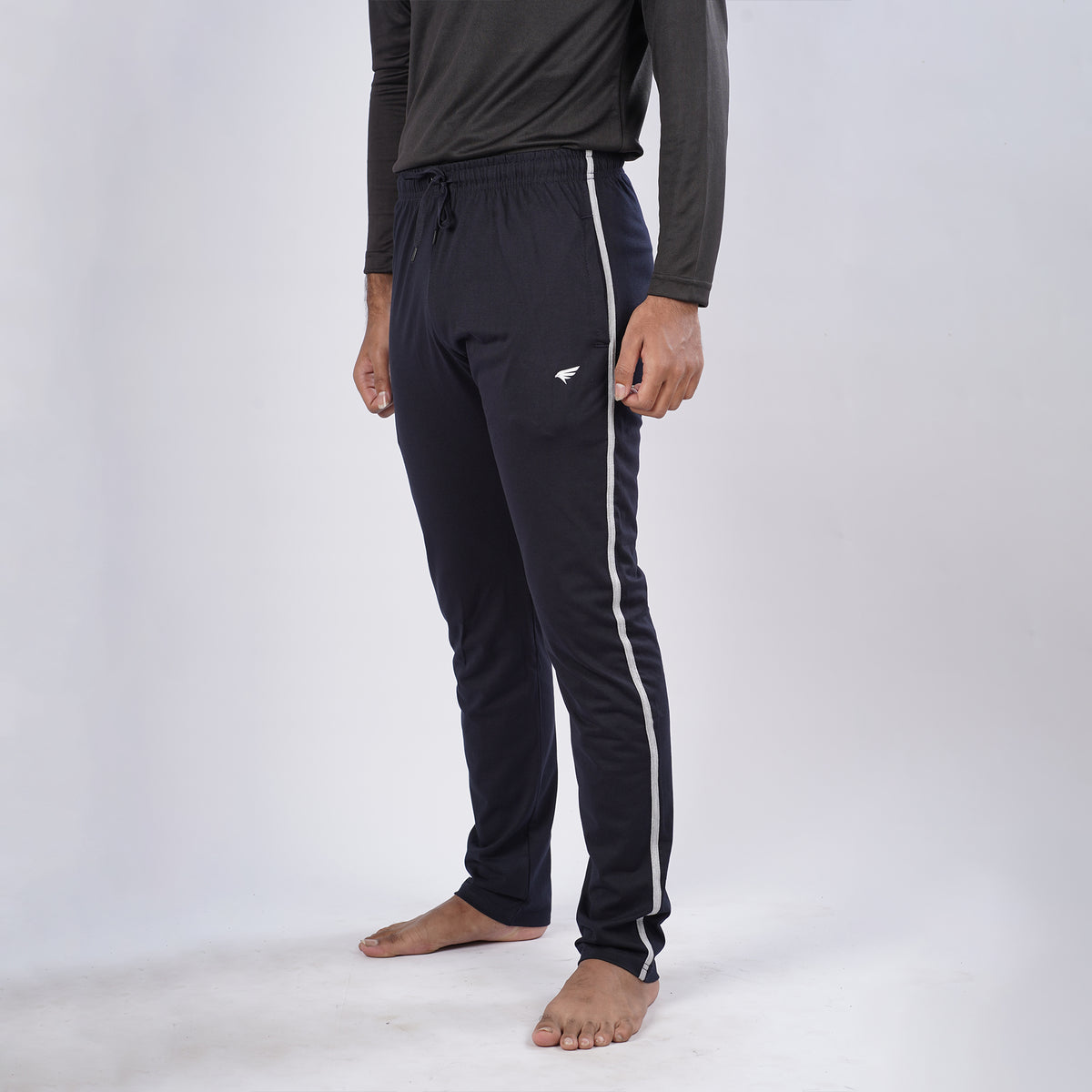 Men Solid Regular Fit Cotton Trackpants
