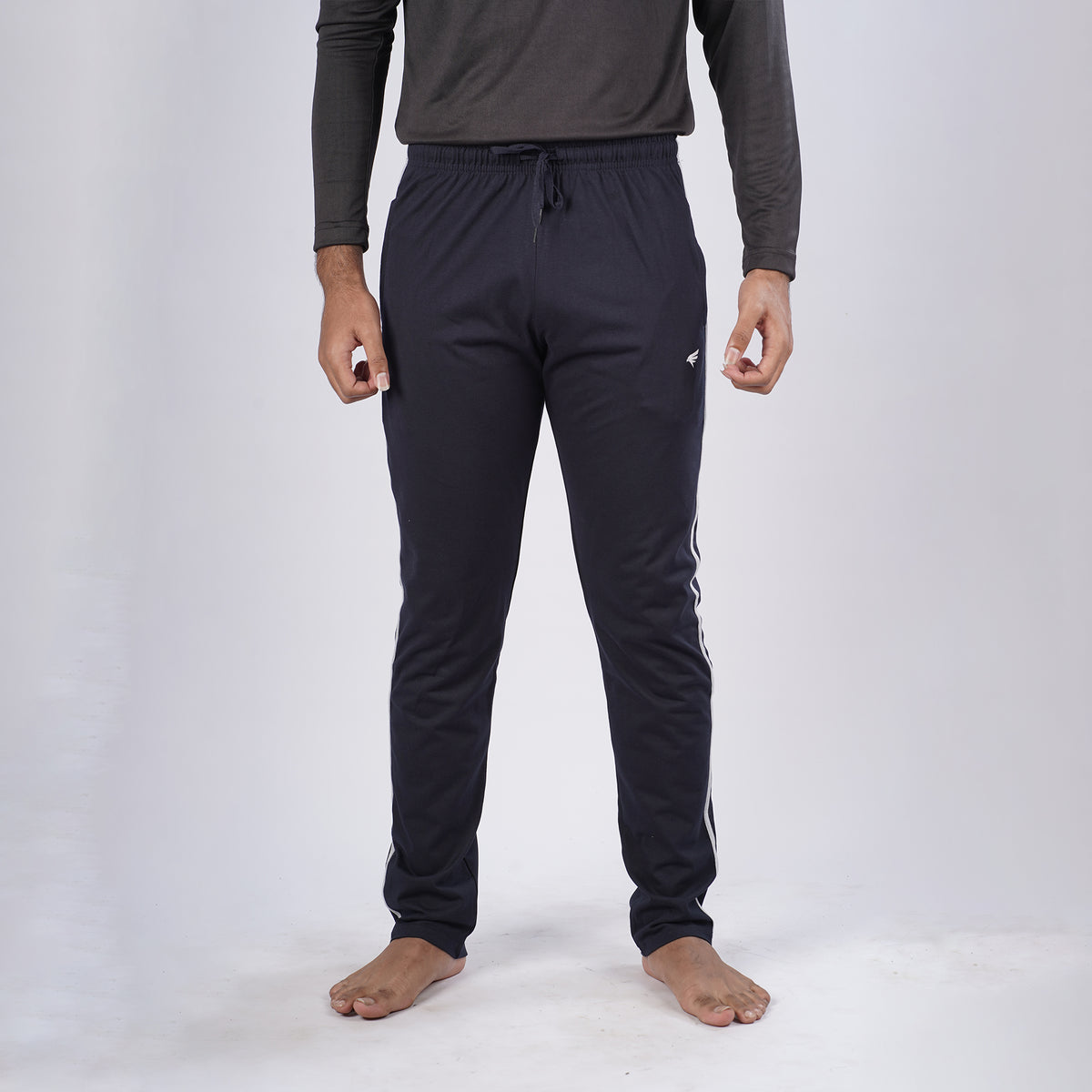 Men Solid Regular Fit Cotton Trackpants