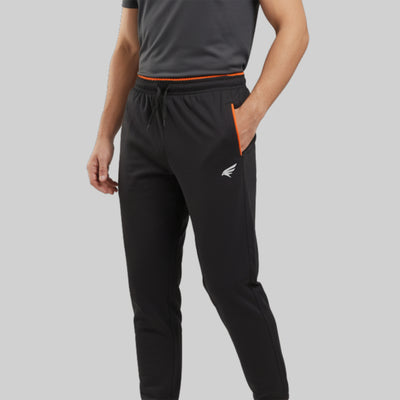 Men Solid Regular Fit Cotton Trackpants