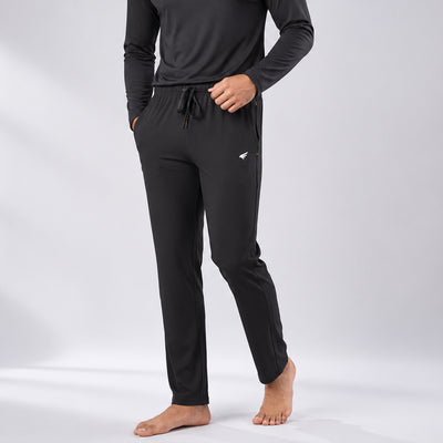 Men Solid Regular Fit Trackpants