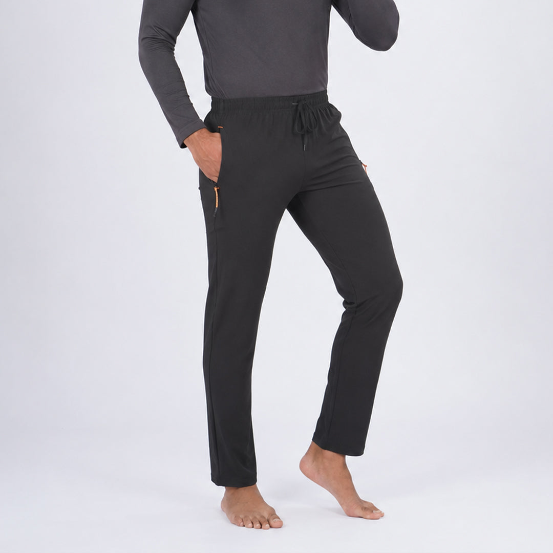 Men Solid Regular Fit Trackpants