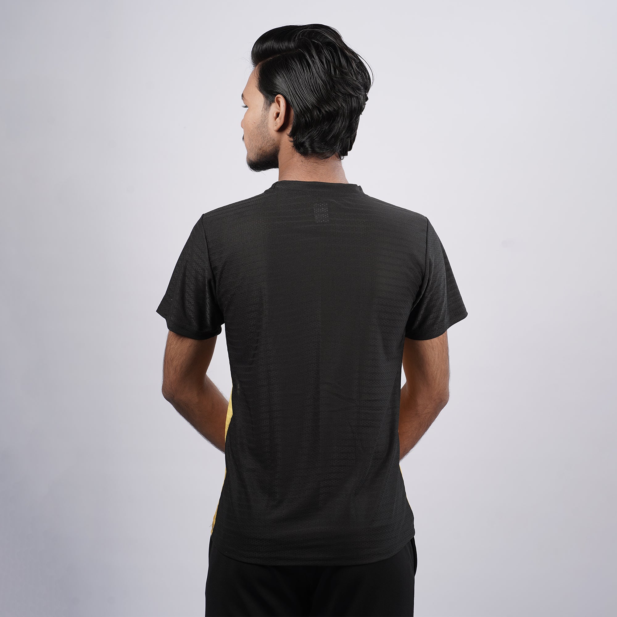 Men Half Sleeve Round Neck Sportswear T-shirt