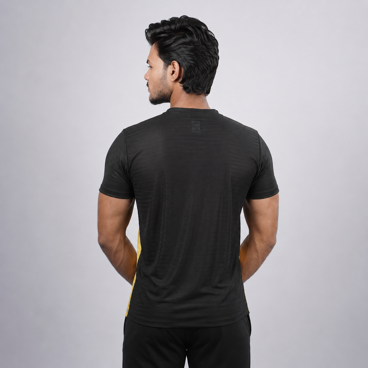 Men Half Sleeve Round Neck Sportswear T-shirt