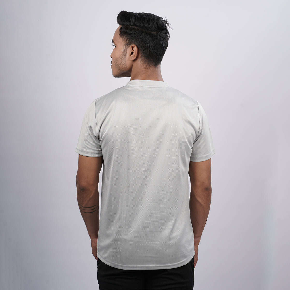 Men Half Sleeve Round Neck Solid T-shirt