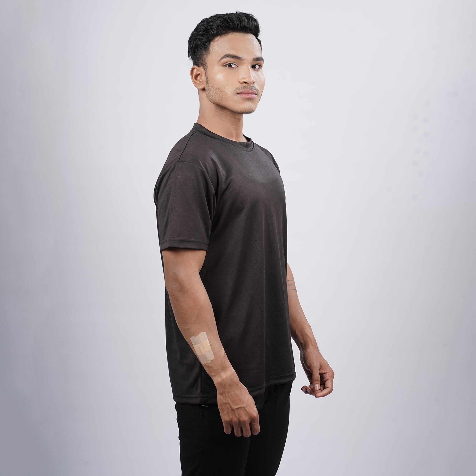 Men Half Sleeve Round Neck Solid T-shirt