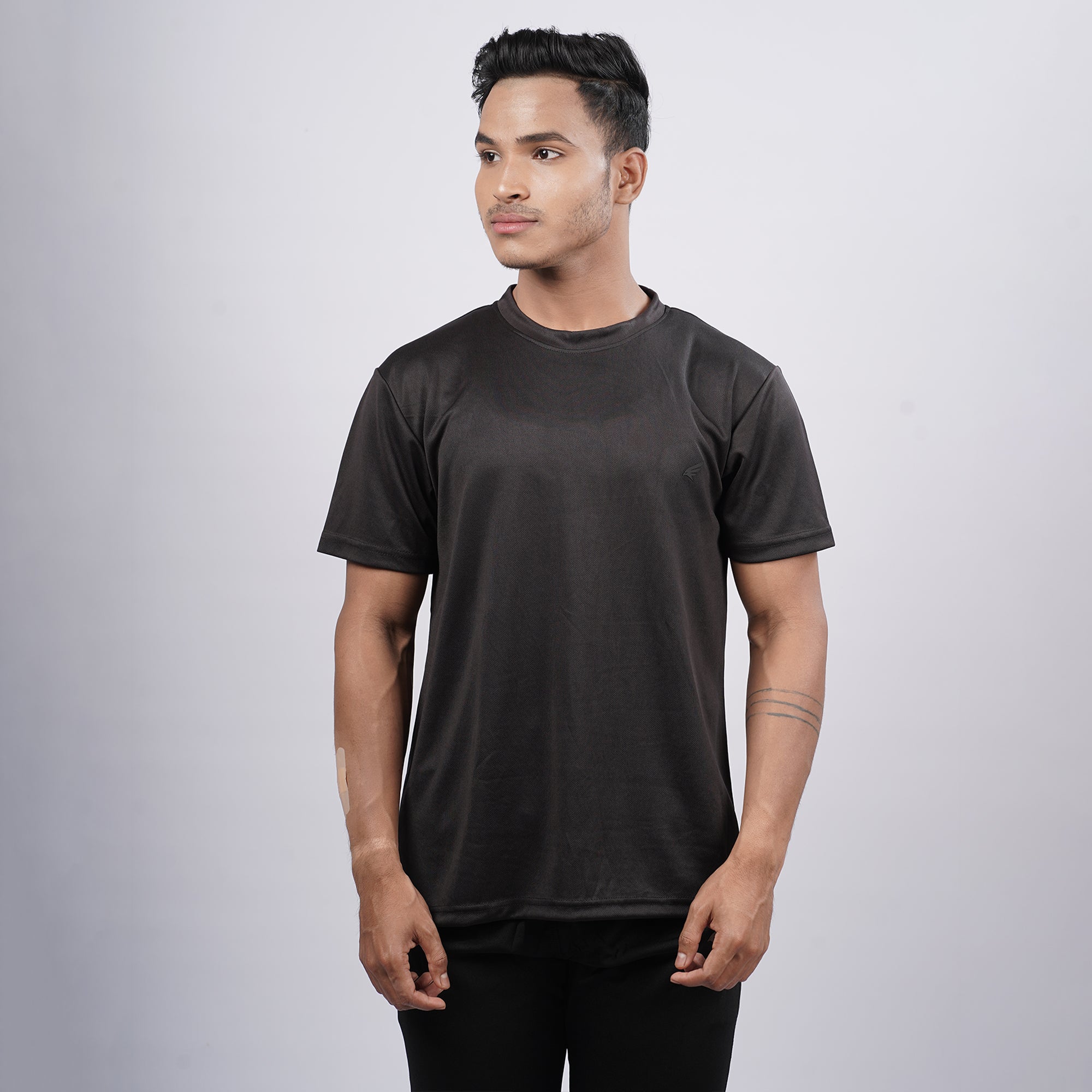 Men Half Sleeve Round Neck Solid T-shirt