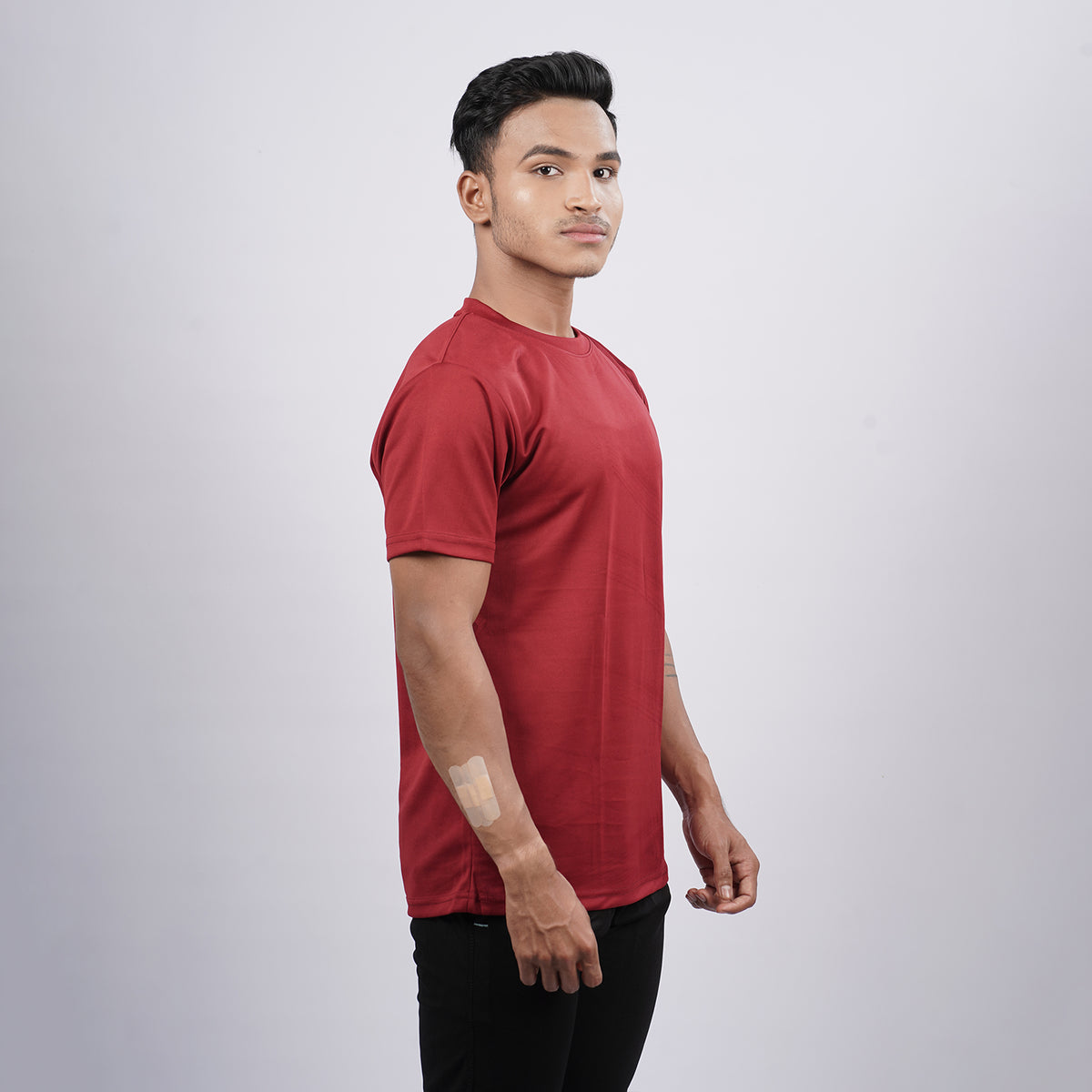Men Half Sleeve Round Neck Solid T-shirt