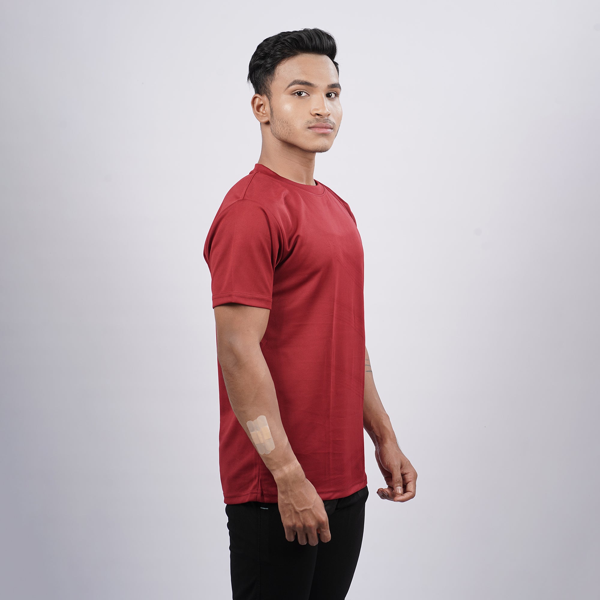 Men Half Sleeve Round Neck Solid T-shirt