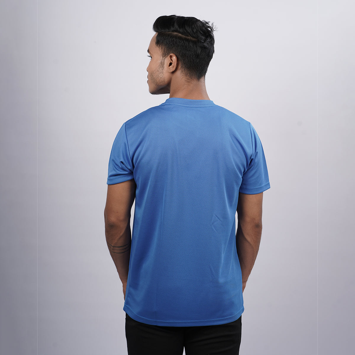 Men Half Sleeve Round Neck Solid T-shirt