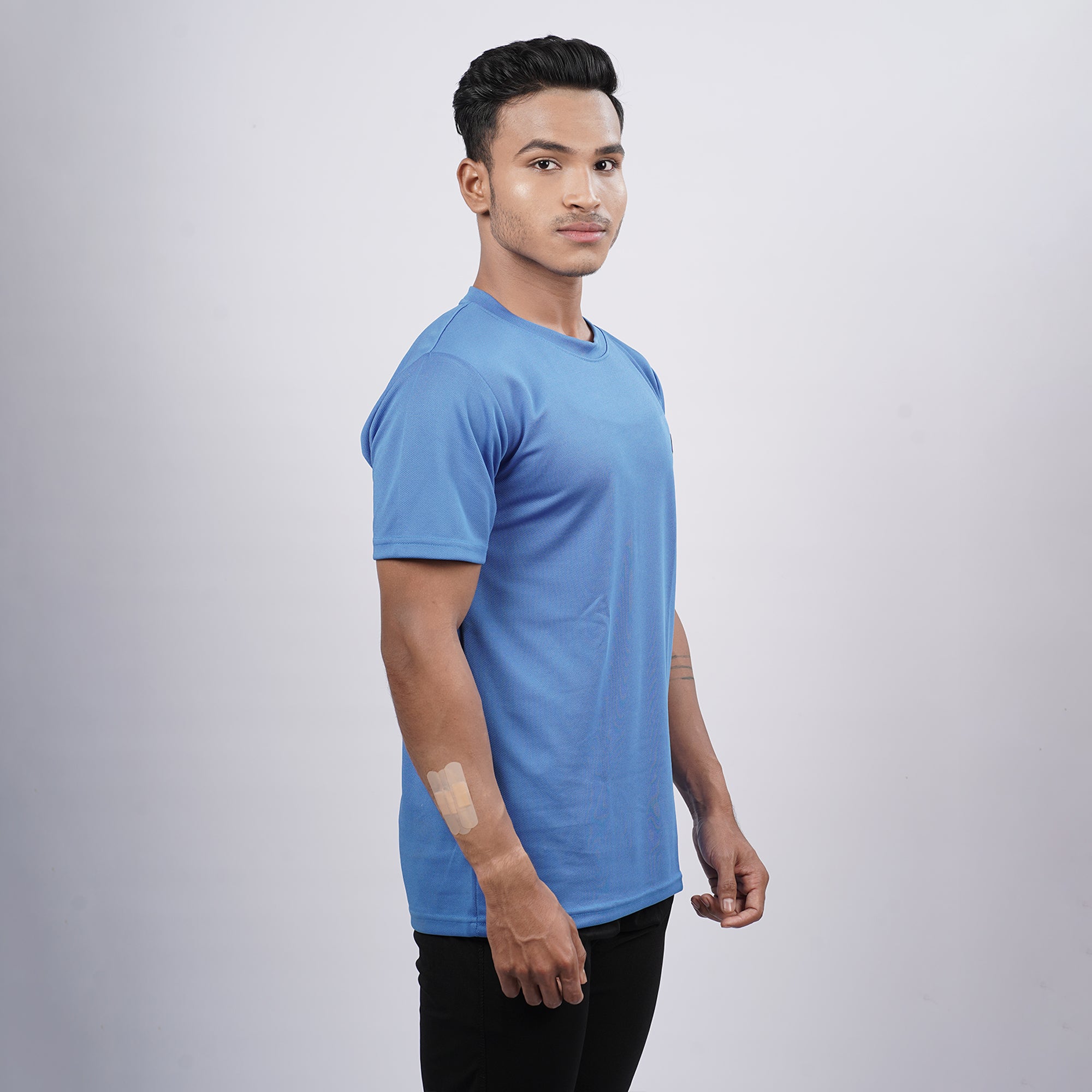 Men Half Sleeve Round Neck Solid T-shirt