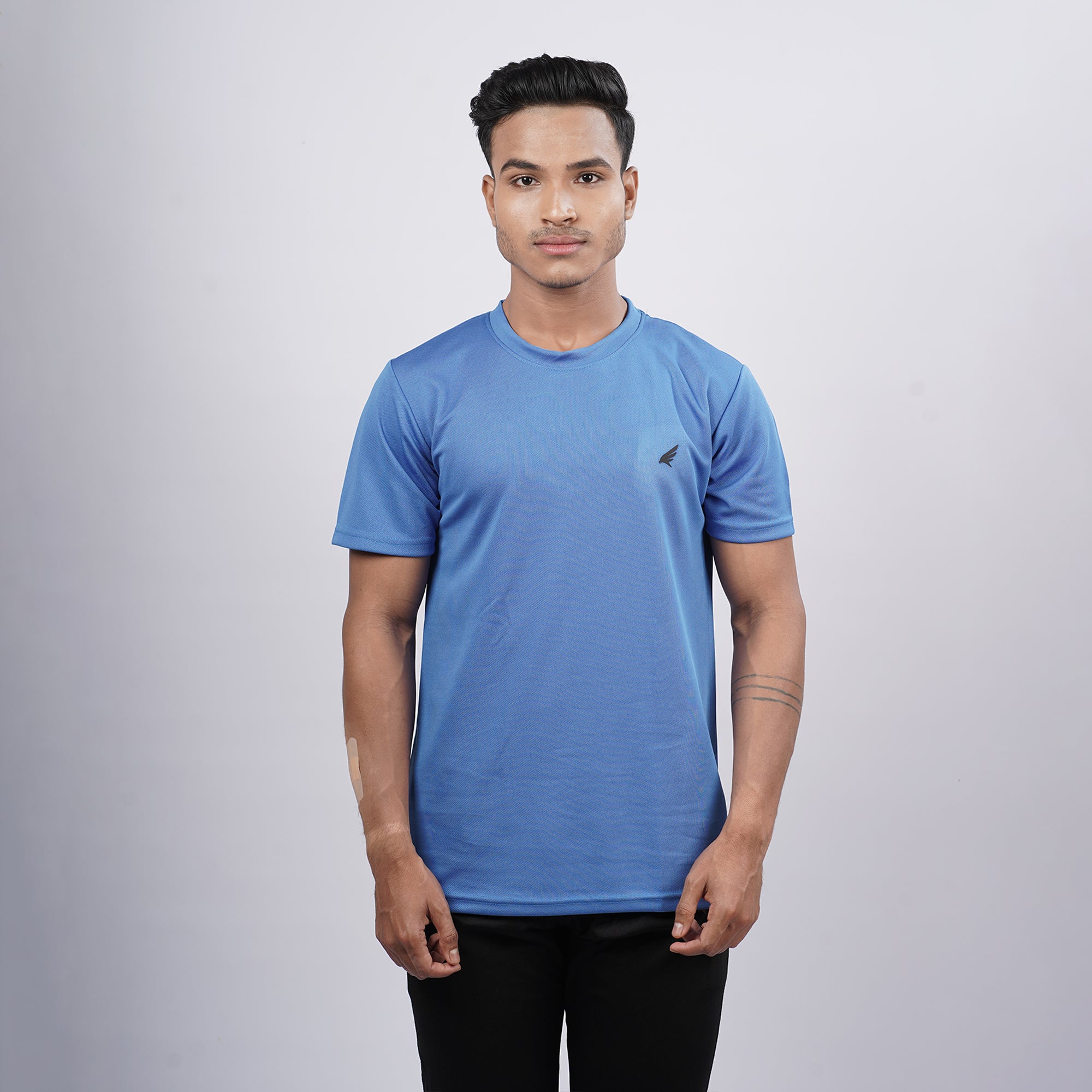 Men Half Sleeve Round Neck Solid T-shirt
