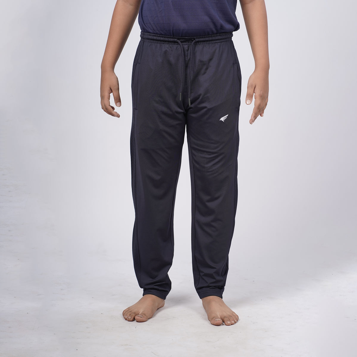 Boys Solid Regular Fit Trackpants