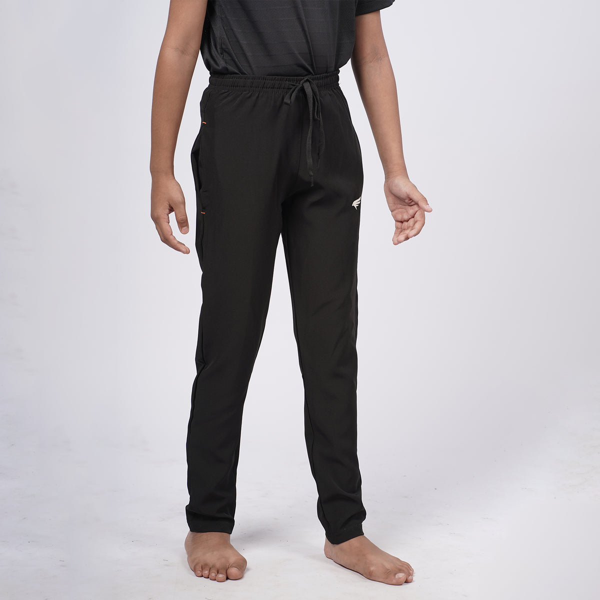 Boys Solid Regular Fit Trackpants