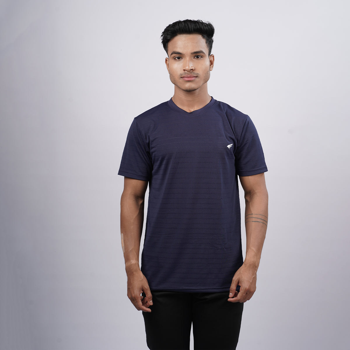 Men Solid Round Neck Half SleeveT-Shirt