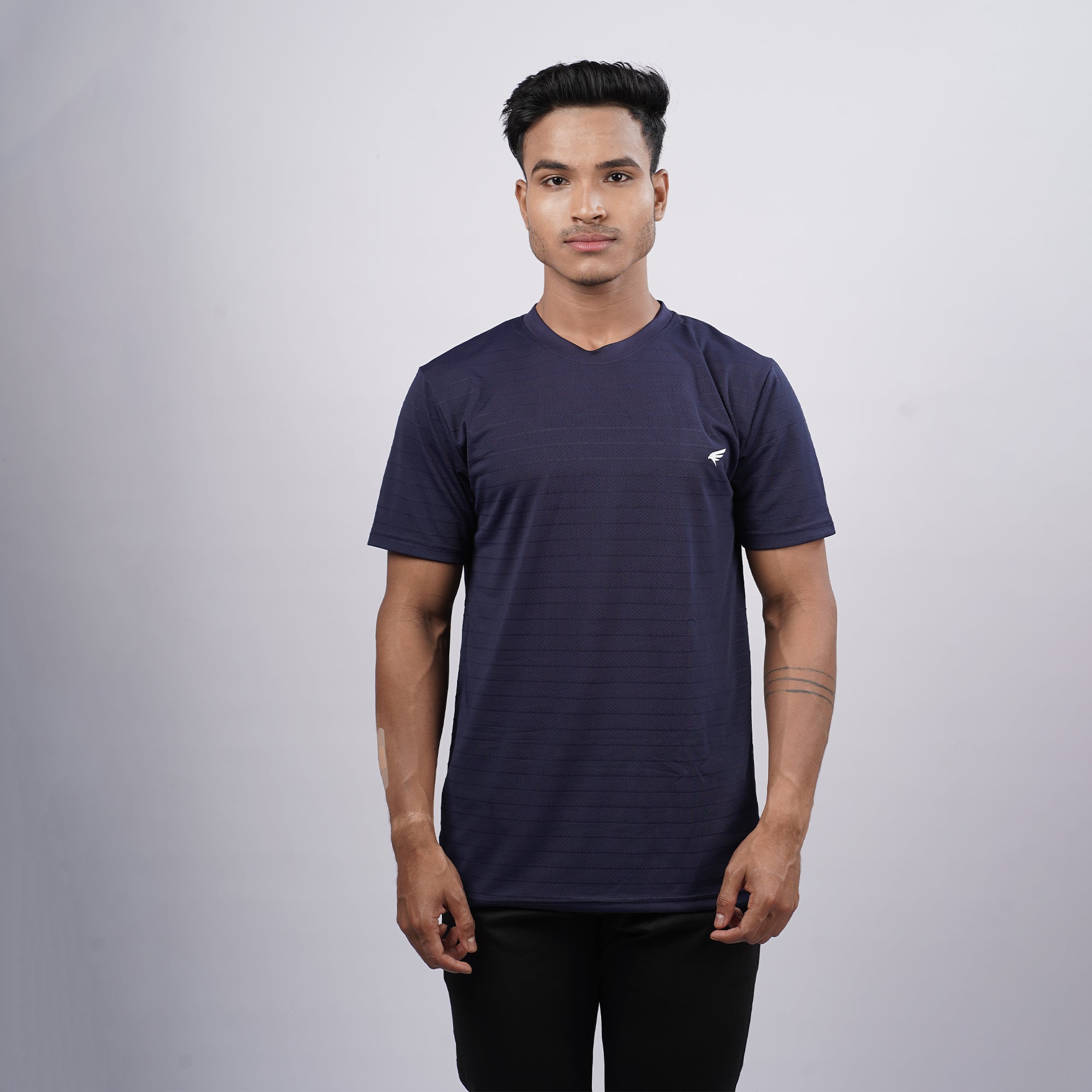 Men Solid Round Neck Half SleeveT-Shirt
