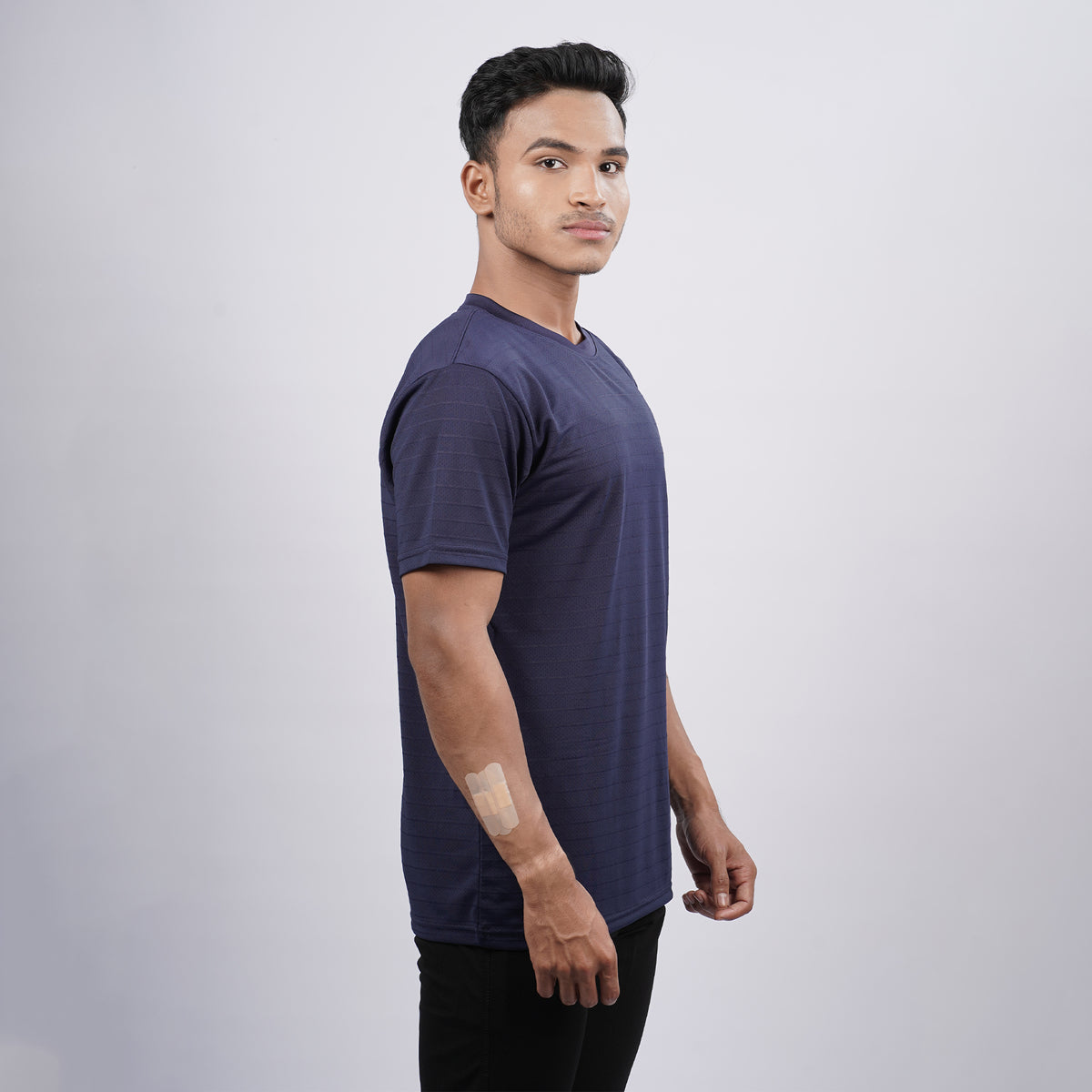 Men Solid Round Neck Half SleeveT-Shirt