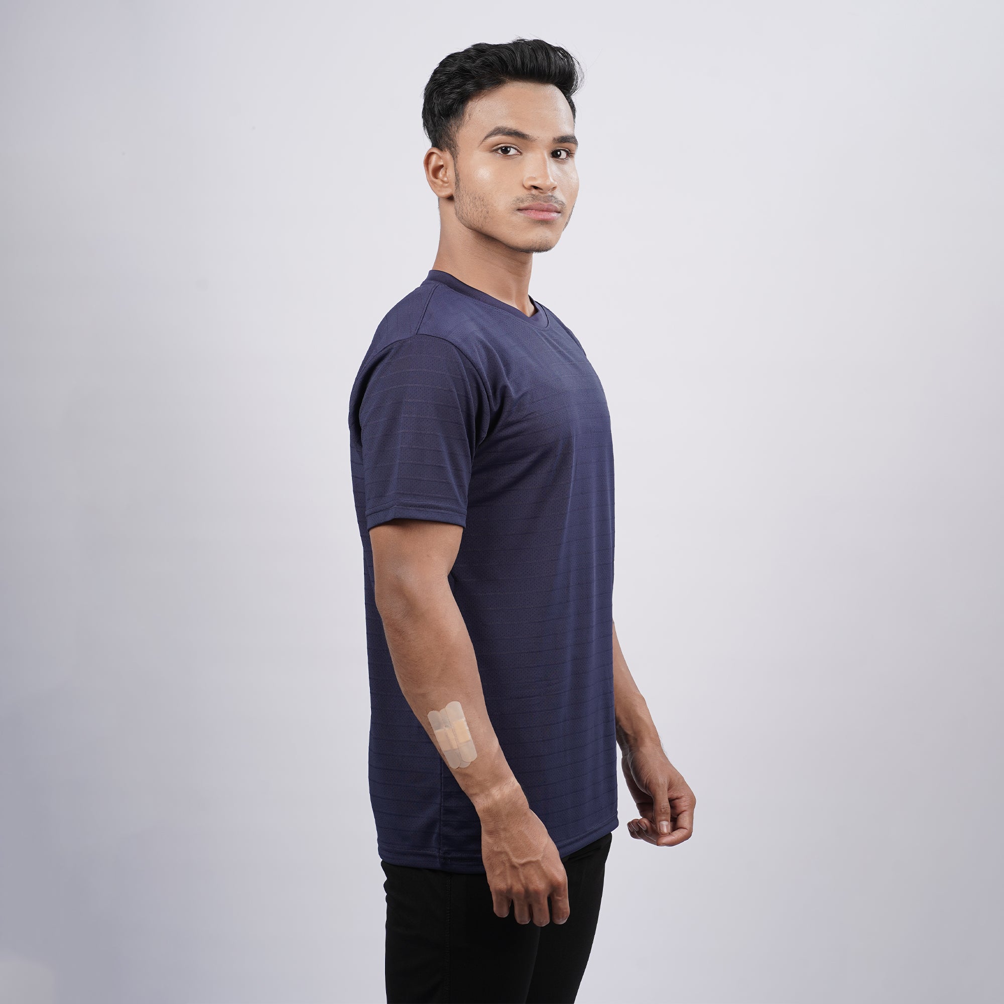 Men Solid Round Neck Half SleeveT-Shirt