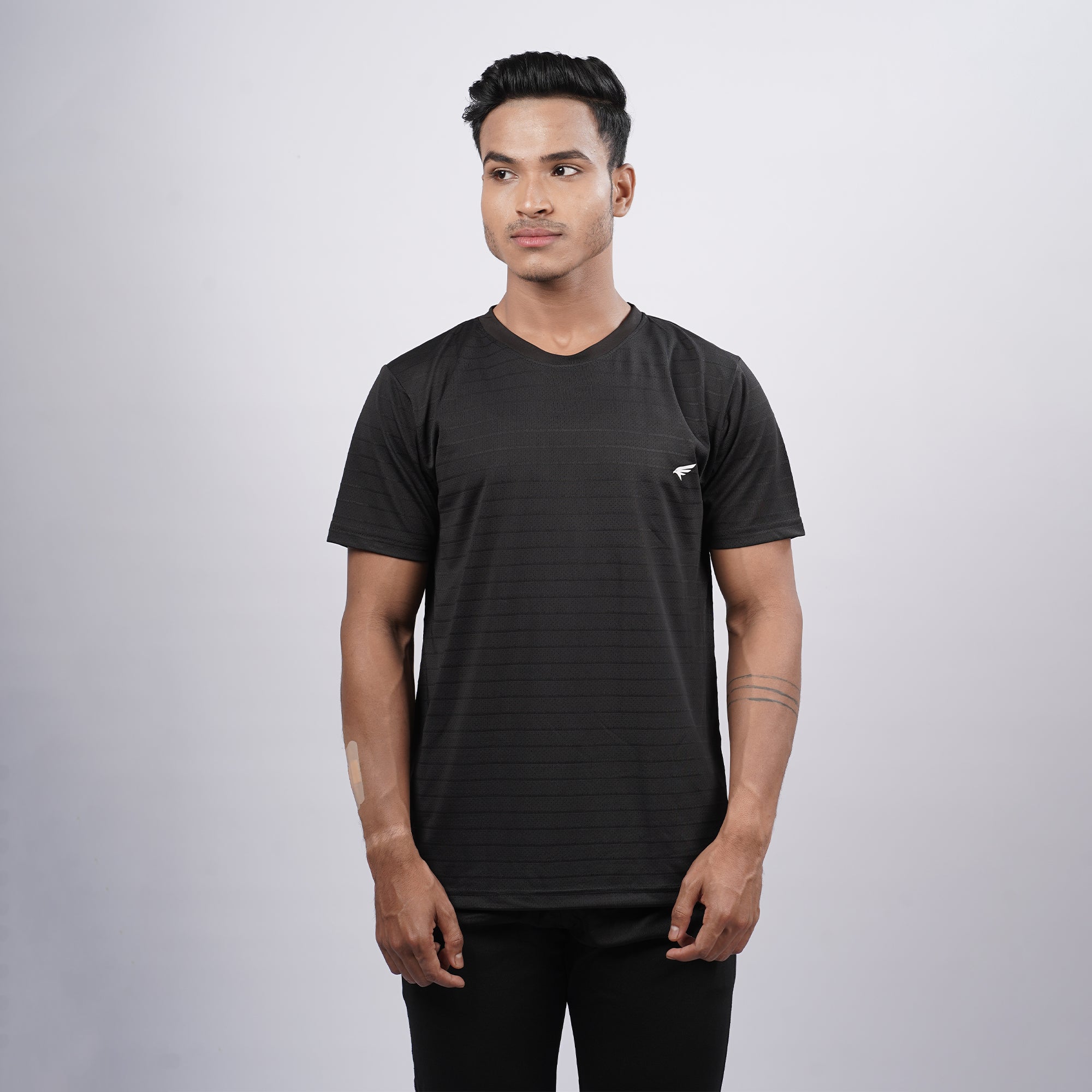 Men Solid Round Neck Half SleeveT-Shirt