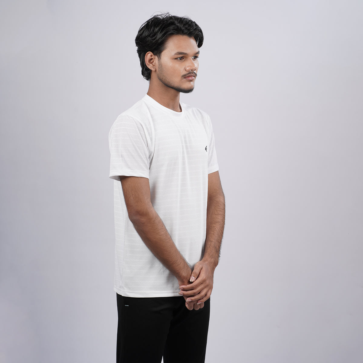 Men Solid Round Neck Half SleeveT-Shirt
