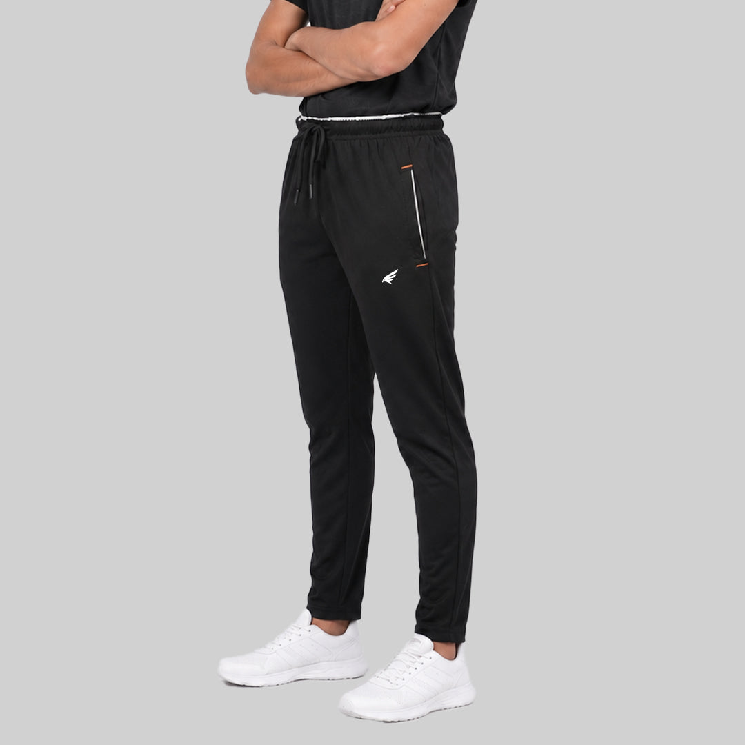 Boys Regular Fit Solid Trackpants
