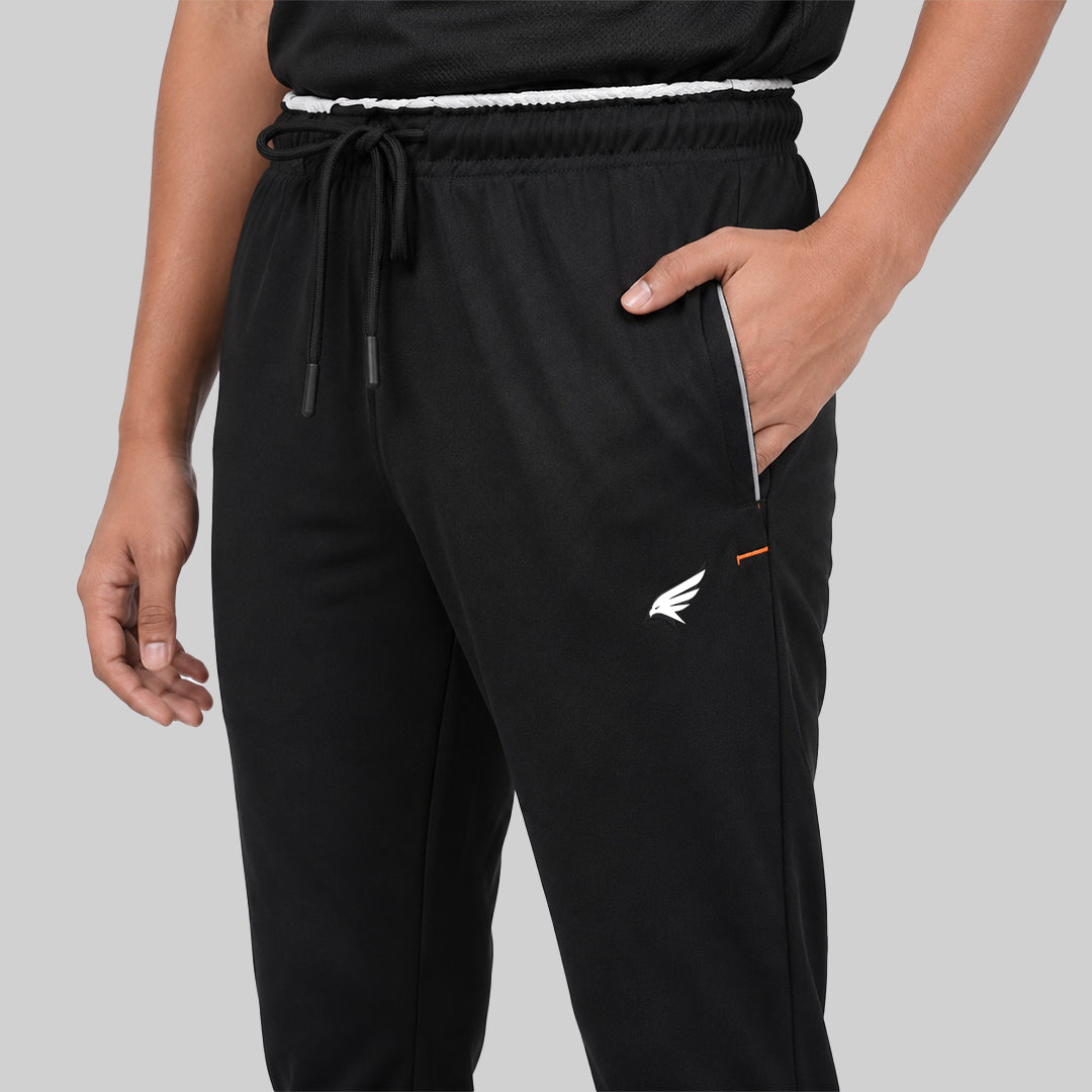 Boys Regular Fit Solid Trackpants