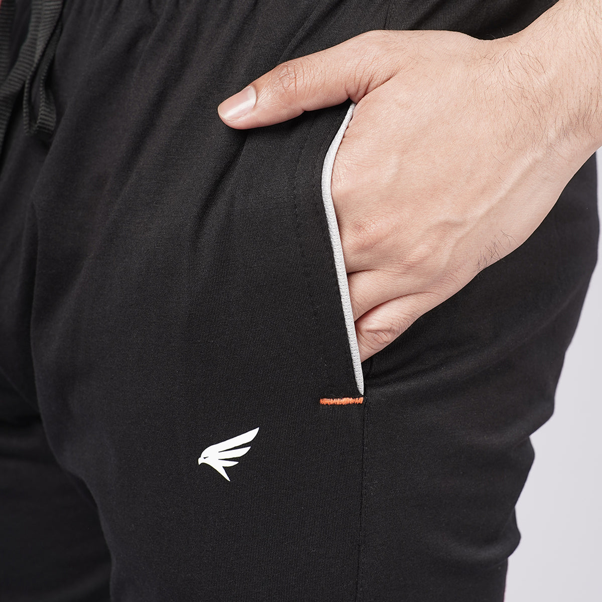 Men Solid Regular Fit Trackpants