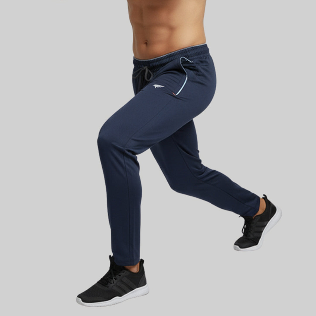 Men Solid Regular Fit Trackpants