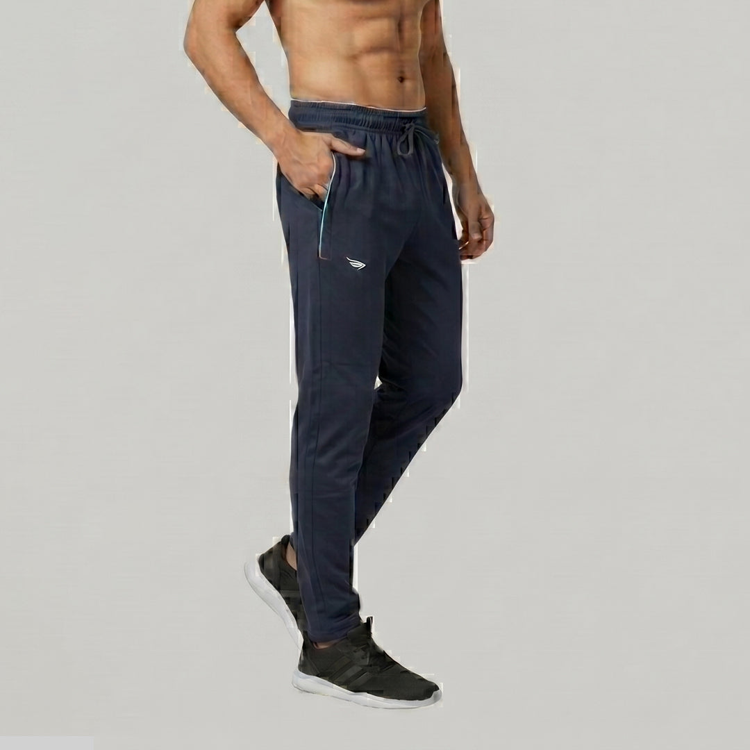 Men Solid Regular Fit Trackpants