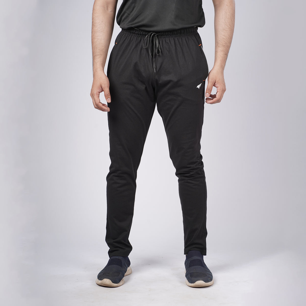 Men Solid Regular Fit Trackpants