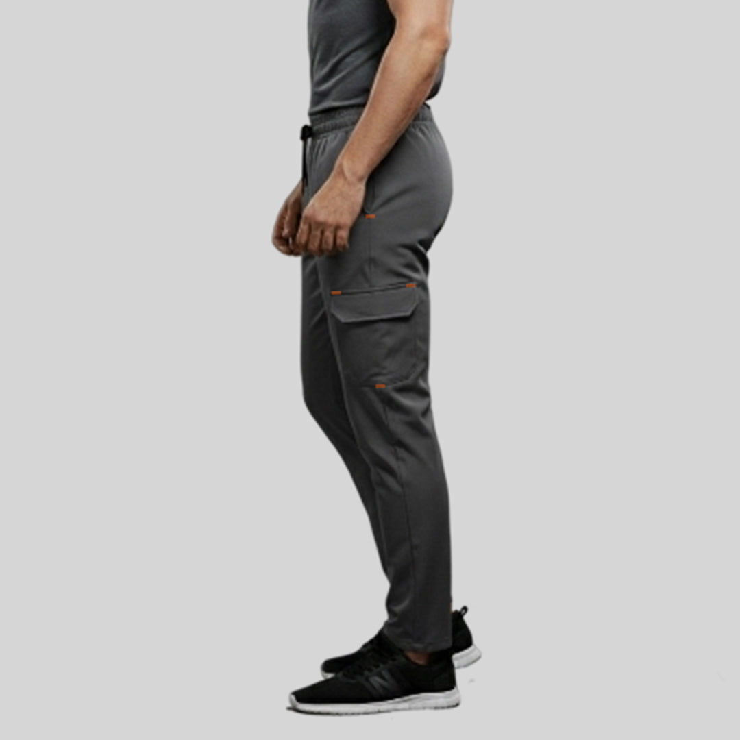 Men Solid Regular Fit Cargo Trackpants