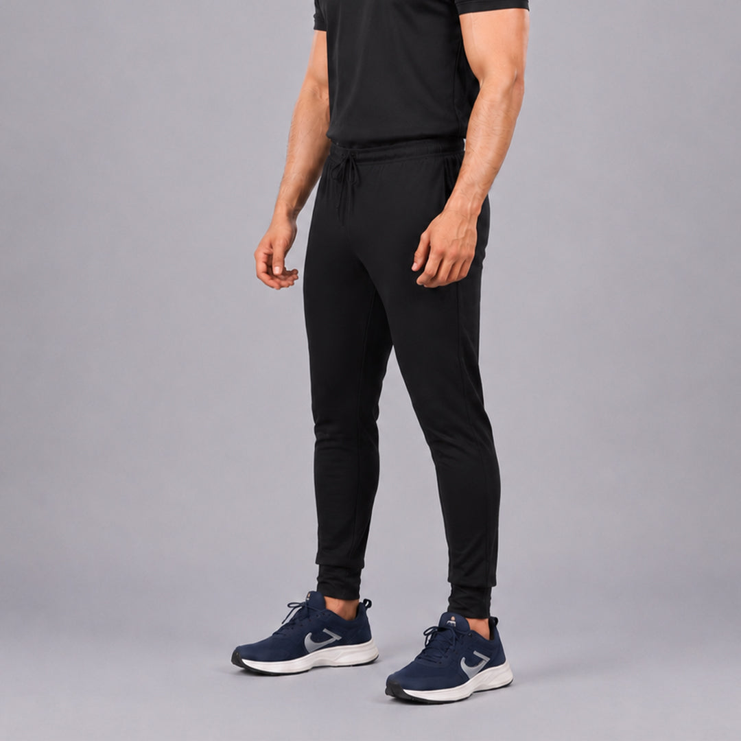 Men Solid Regular Fit Jogger