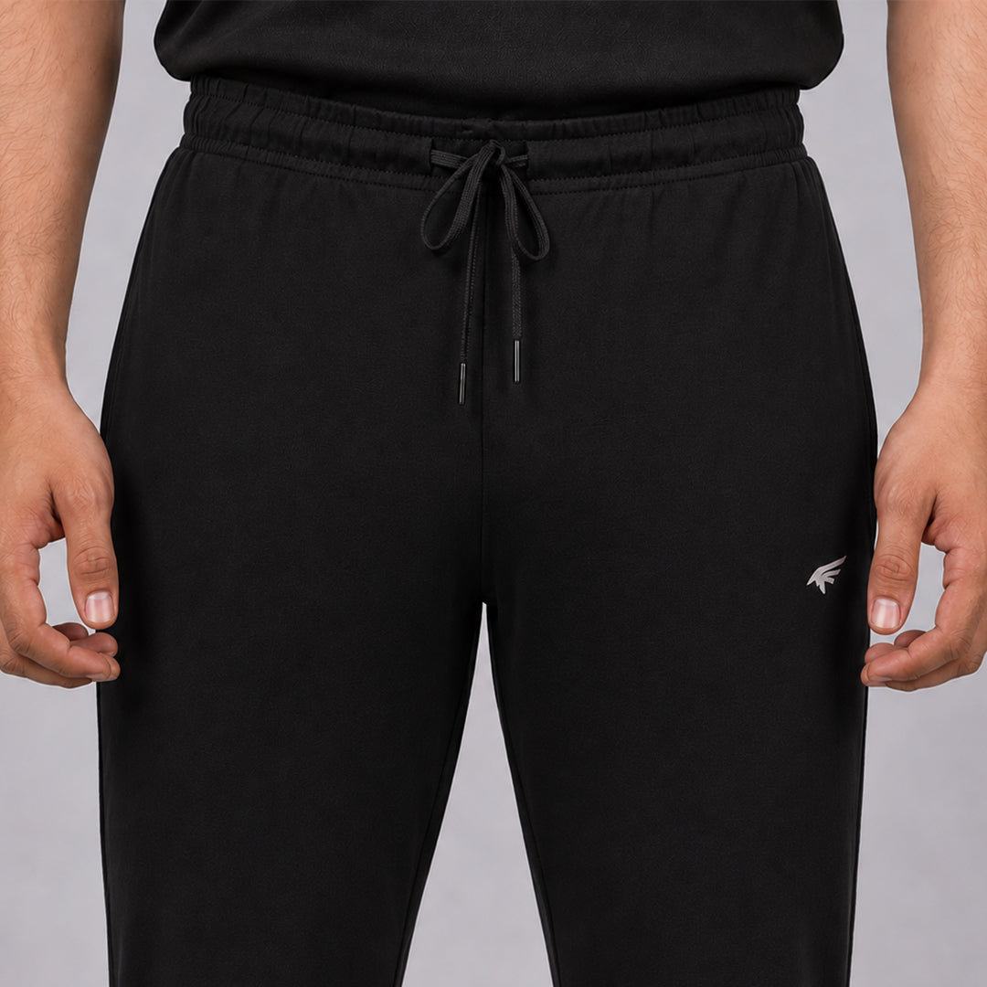 Men Solid Regular Fit Jogger
