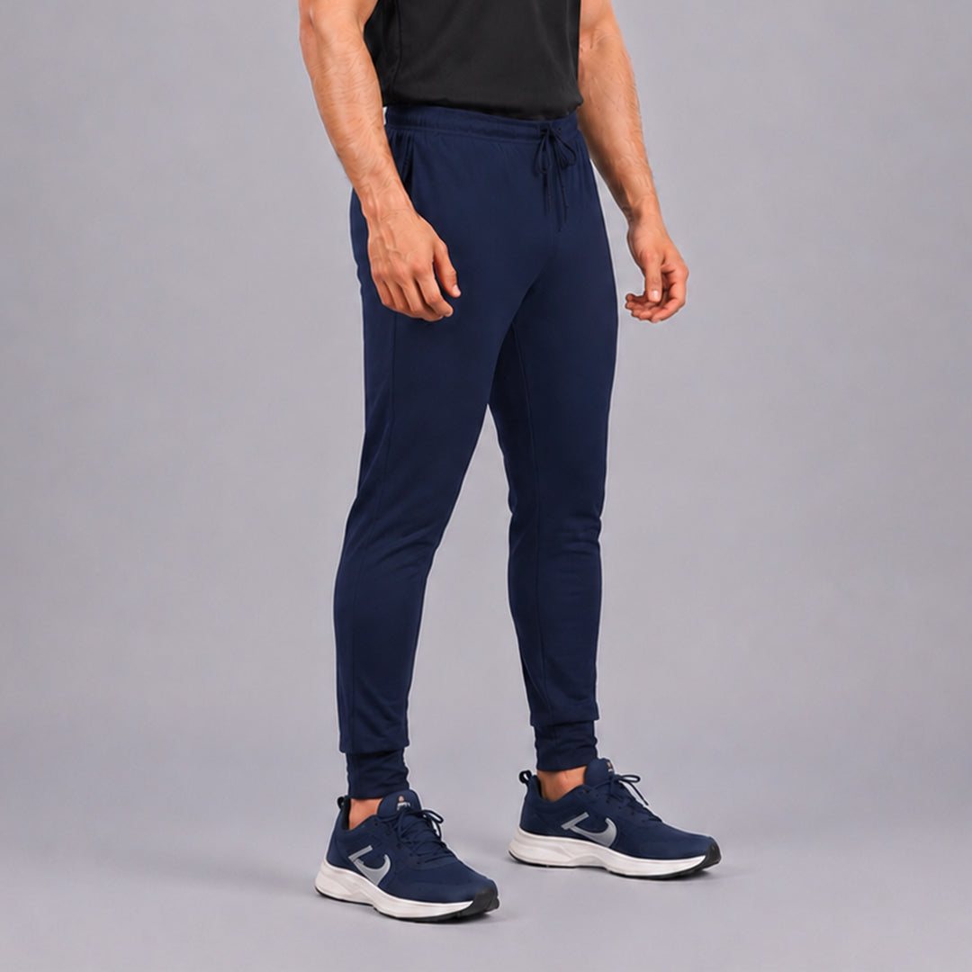 Men Solid Regular Fit Jogger