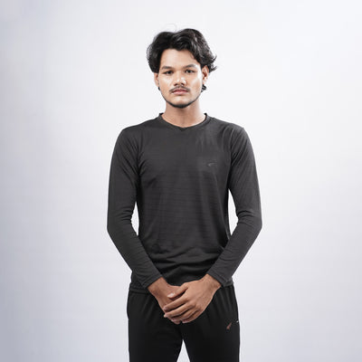 Men Solid Full Sleeve Regular Fit T-Shirt