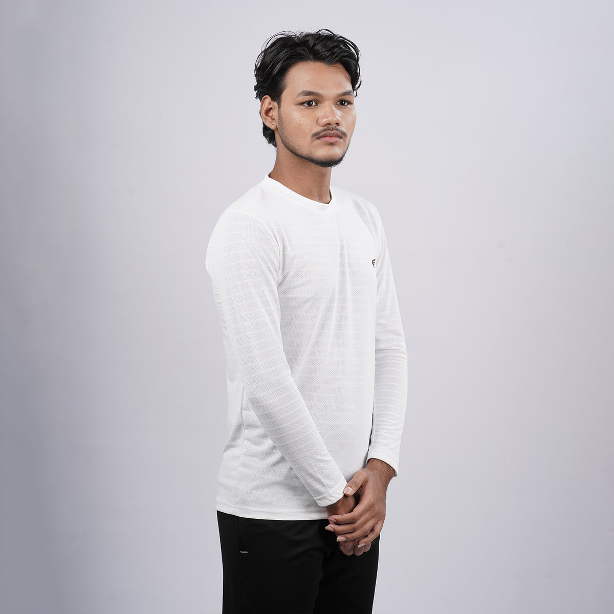 Men Solid Full Sleeve Regular Fit T-Shirt