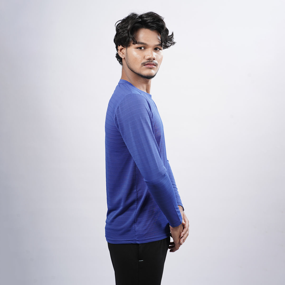 Men Solid Full Sleeve Regular Fit T-Shirt